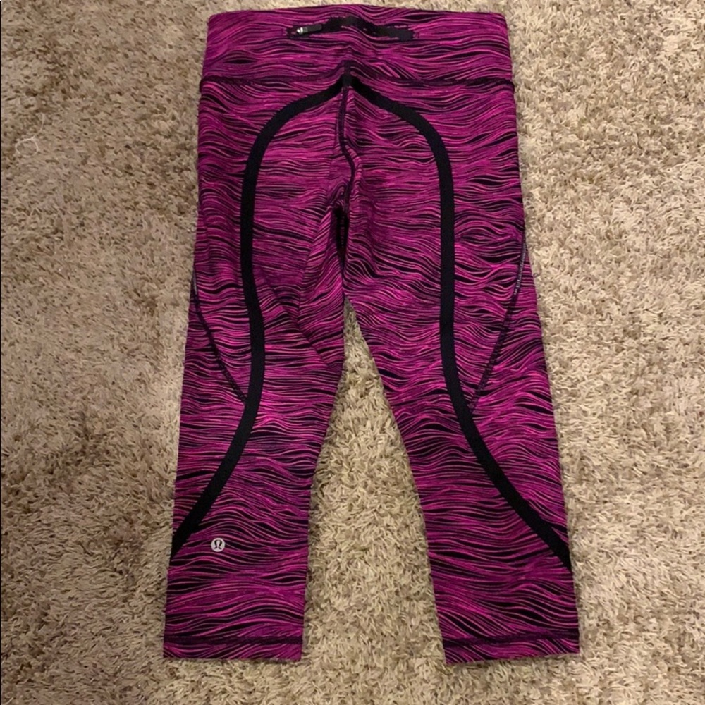 Lululemon legging crop size 4 never worn